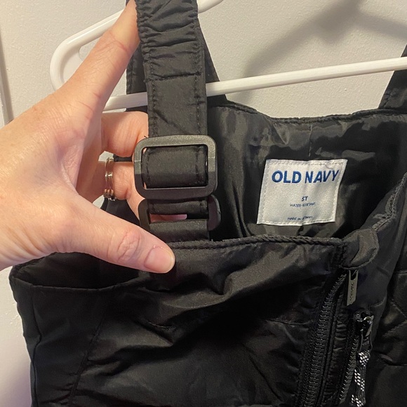 Old Navy Kids Snow Bibs - Picture 6 of 6